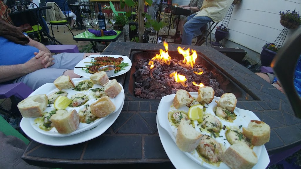 Verona Wine and Design | restaurant | 77 Main St #1a, Bucksport, ME 04416, USA | 2077450731 OR +1 207-745-0731