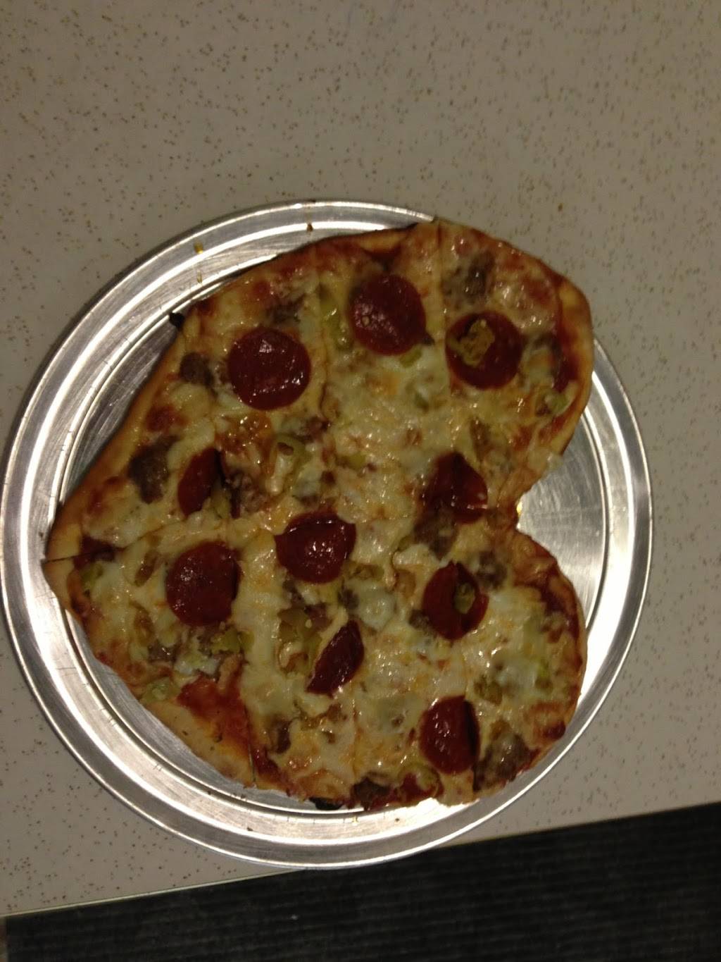 Piccolos Pizzeria | restaurant | 127 E Main St, Tiskilwa, IL 61368, USA | 8156464661 OR +1 815-646-4661