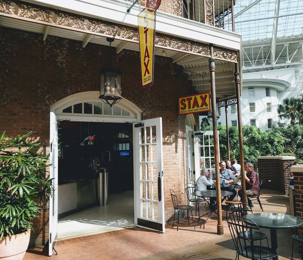 Stax Burgers | restaurant | 2800 Opryland Dr, Nashville, TN 37214, USA | 6158891000 OR +1 615-889-1000
