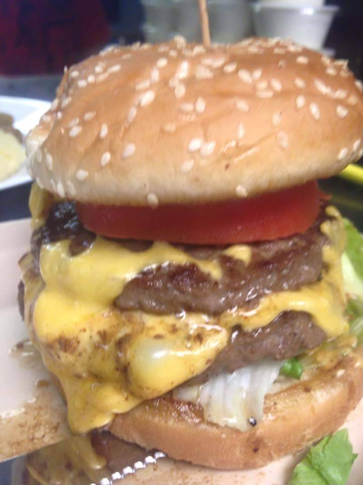 Hickory Pit | restaurant | 555 Main St, Savannah, TN 38372, USA | 7319252268 OR +1 731-925-2268