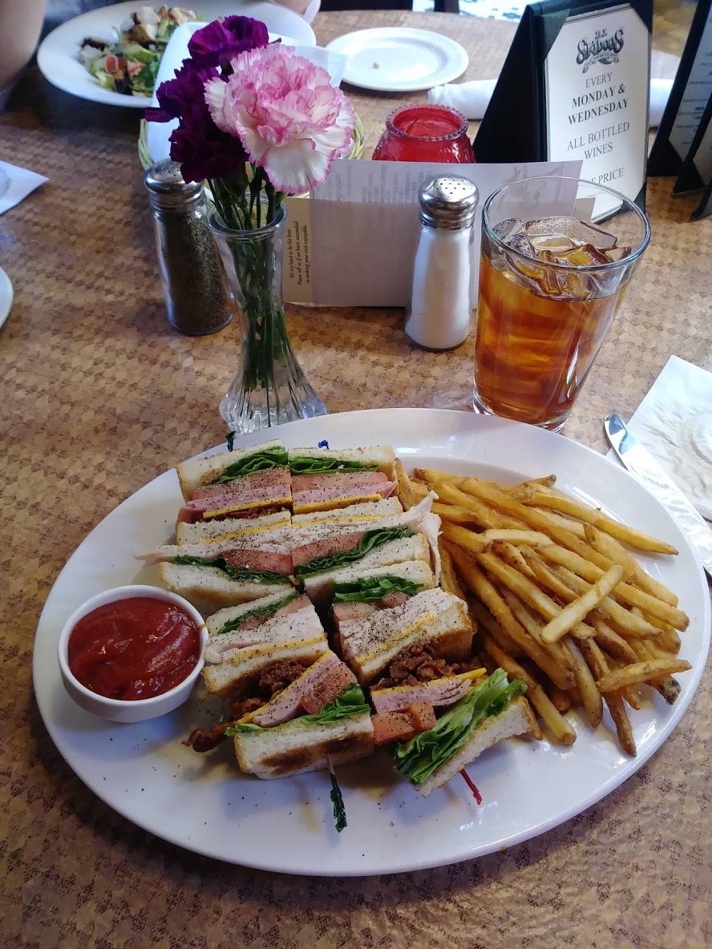 P.J. Skidoos | restaurant | 9908 Fairfax Blvd, Fairfax, VA 22030, USA | 7035914515 OR +1 703-591-4515