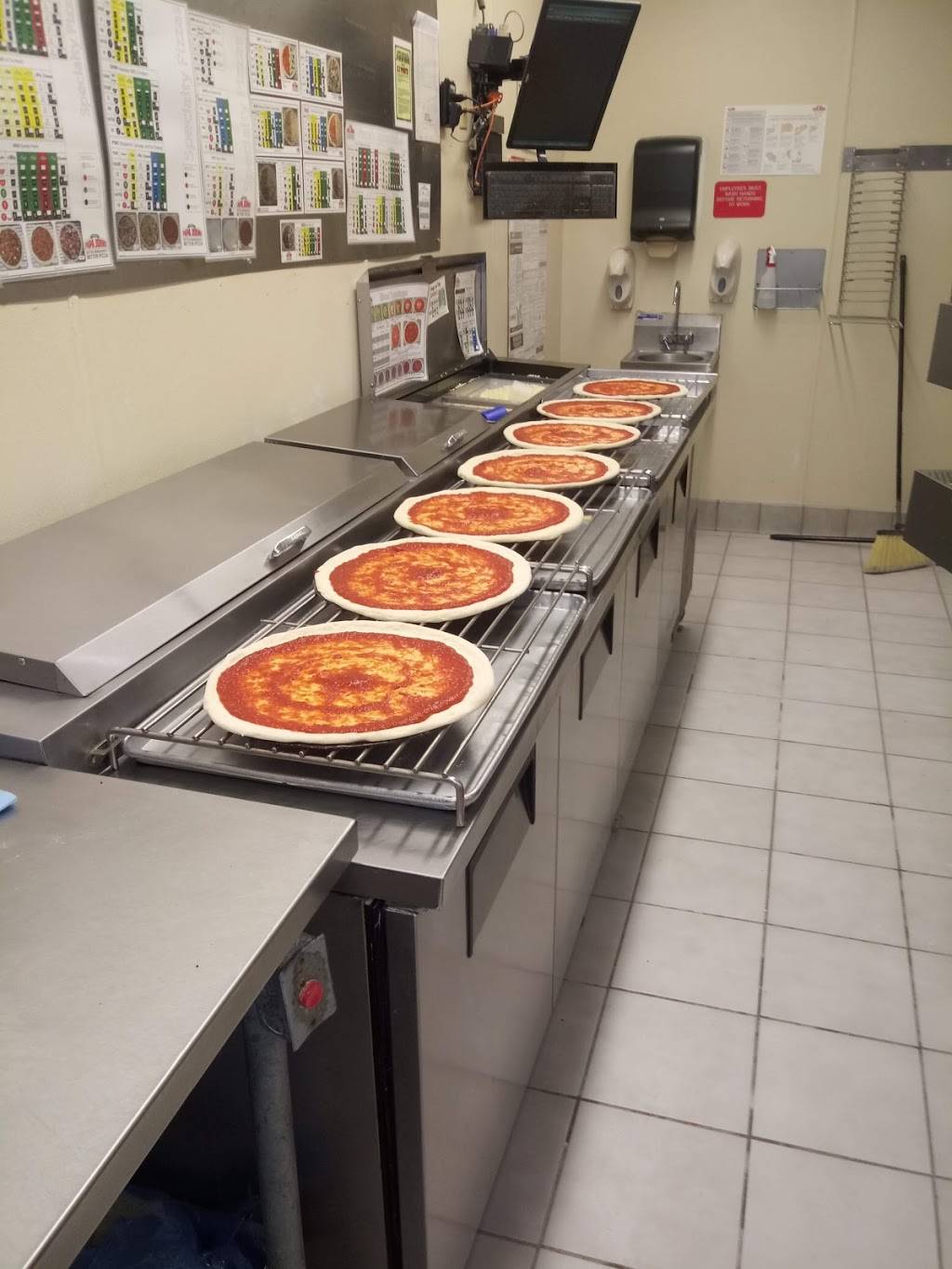 Papa Johns Pizza | restaurant | 1313 W Main St Suite G, Lebanon, TN 37087, USA | 6154437272 OR +1 615-443-7272