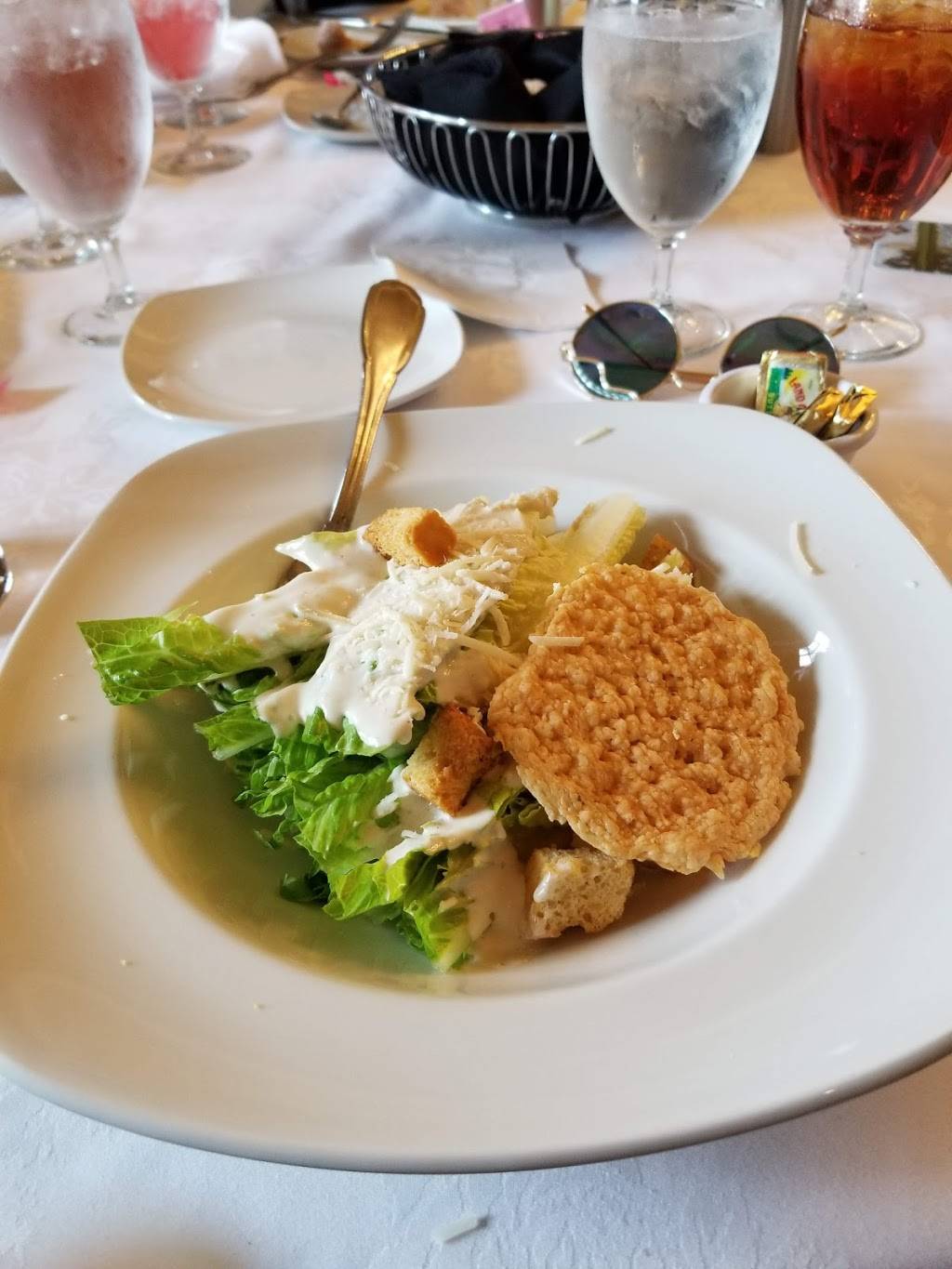 DiValletta Restaurant | restaurant | 1000 Club Rd, Greensboro, NC 27407, USA | 3368344877 OR +1 336-834-4877