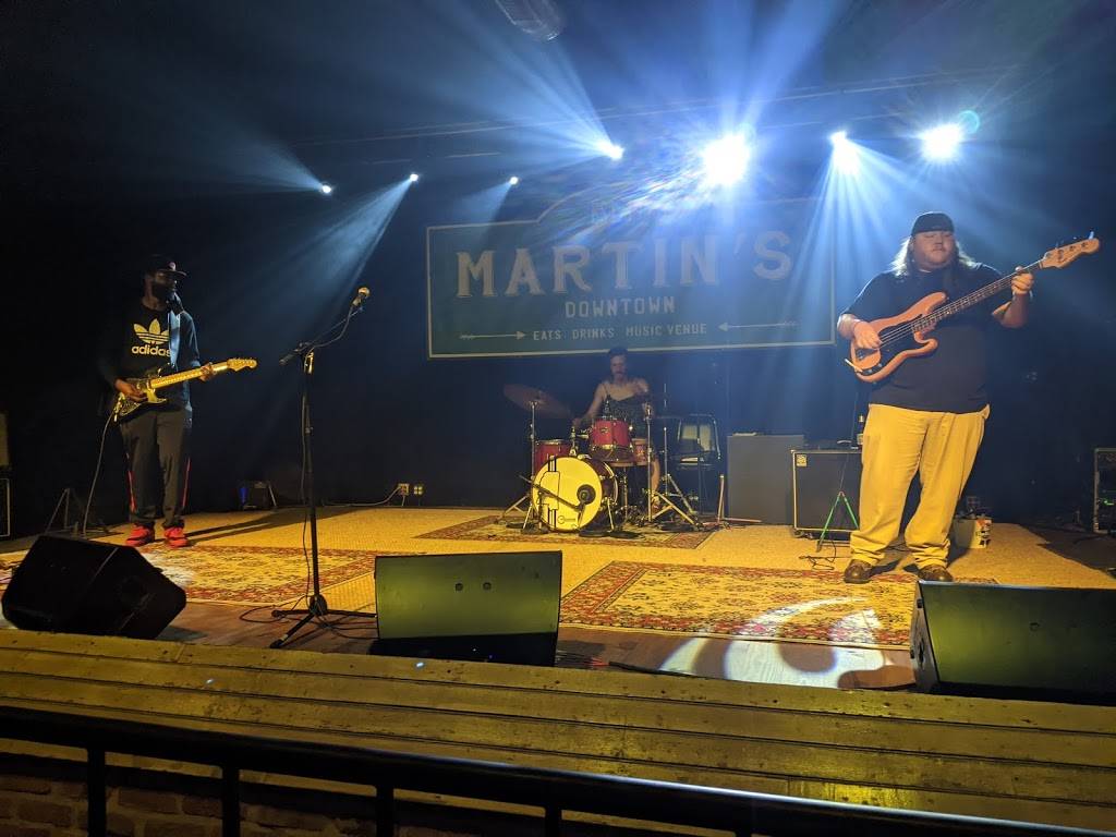 Martins Downtown | restaurant | 214 State St, Jackson, MS 39201, USA | 6013549712 OR +1 601-354-9712