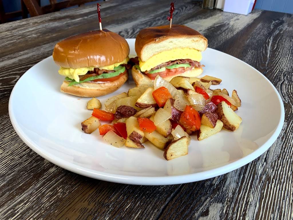 Biscuits & Gravy Cafe | restaurant | 110 S Neltnor Blvd, West Chicago, IL 60185, USA | 6302068144 OR +1 630-206-8144