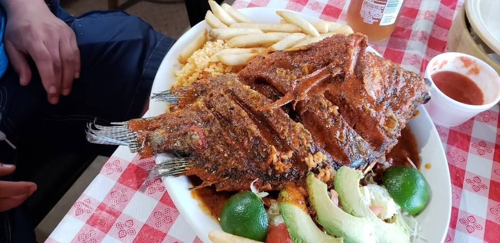El Tucanazo Taqueria Y Mariscos | restaurant | 3261 South 13th Street, Milwaukee, WI 53215, USA | 4143833748 OR +1 414-383-3748