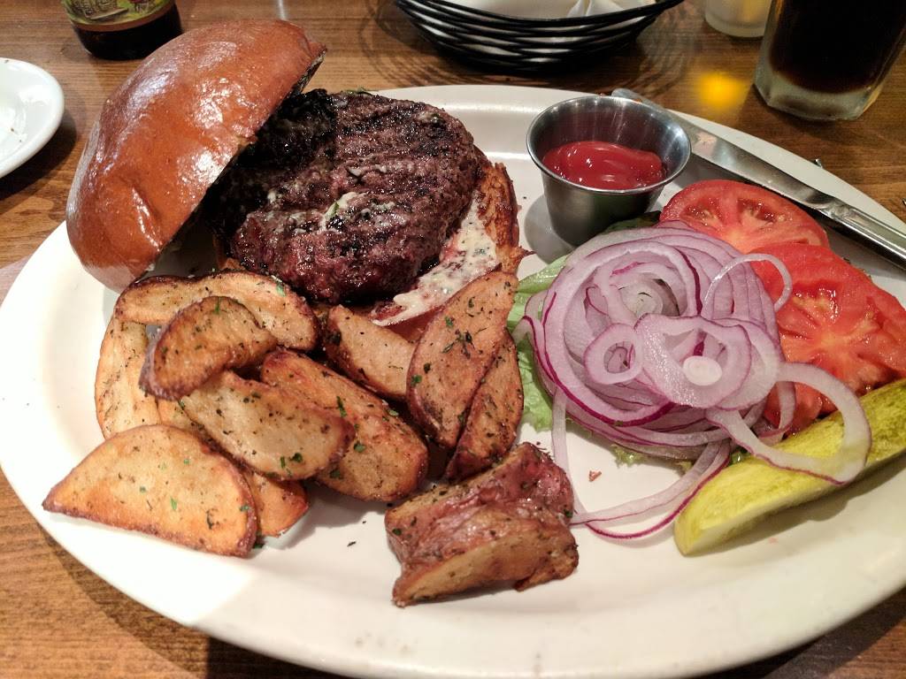 Zookers Restaurant | restaurant | 5404 Carpinteria Ave, Carpinteria, CA 93013, USA | 8056848893 OR +1 805-684-8893