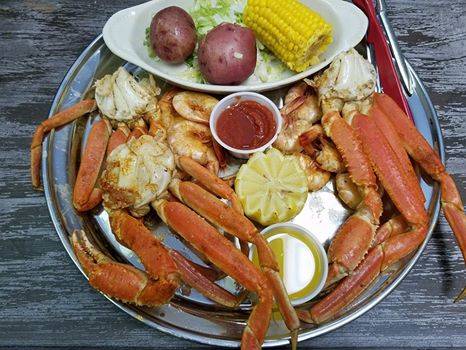 Chastains Food & Spirits | restaurant | 3922 Ryan St, Lake Charles, LA 70605, USA | 3374744700 OR +1 337-474-4700