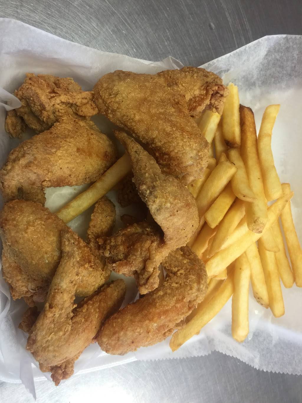 Gerrys Fish & Chicken | restaurant | 11857 S Michigan Ave, Chicago, IL 60628, USA | 7739801020 OR +1 773-980-1020