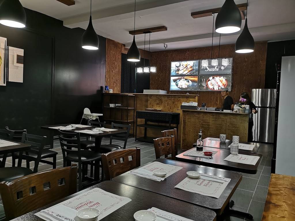 Ye sushi | restaurant | 1723 Rue Poirier, Saint-Laurent, QC H4L 1J4, Canada | 5145435577 OR +1 514-543-5577