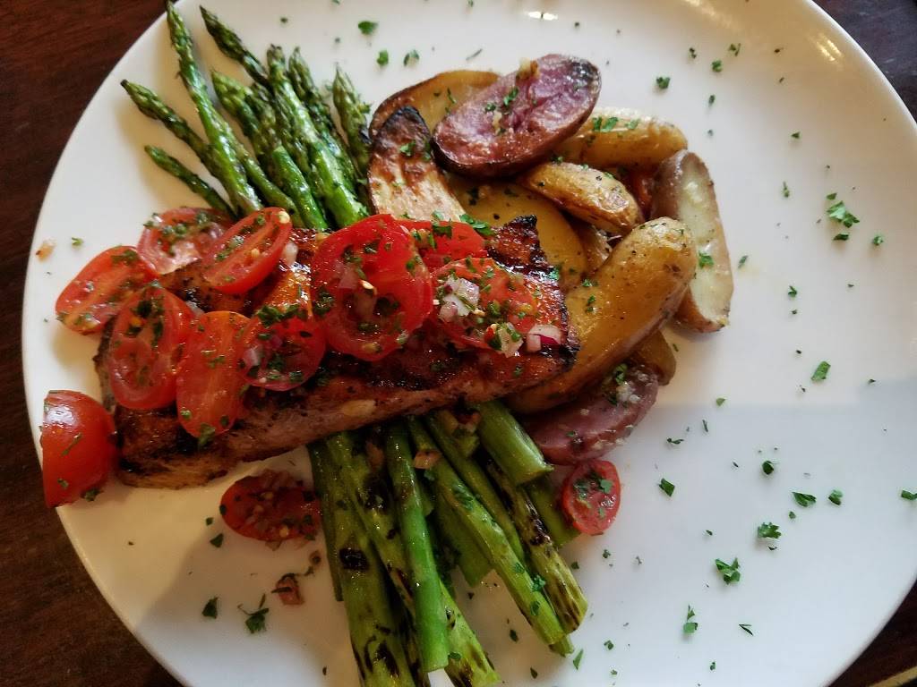 Kincaids Fish, Chop & Steak House | restaurant | 380 St Peter St, St Paul, MN 55102, USA | 6516029000 OR +1 651-602-9000