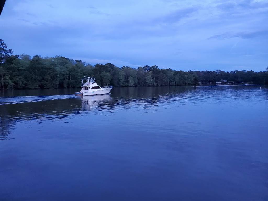 Tin Lizzys Landing | restaurant | 29592 LA-22, Springfield, LA 70462, USA | 2256956787 OR +1 225-695-6787