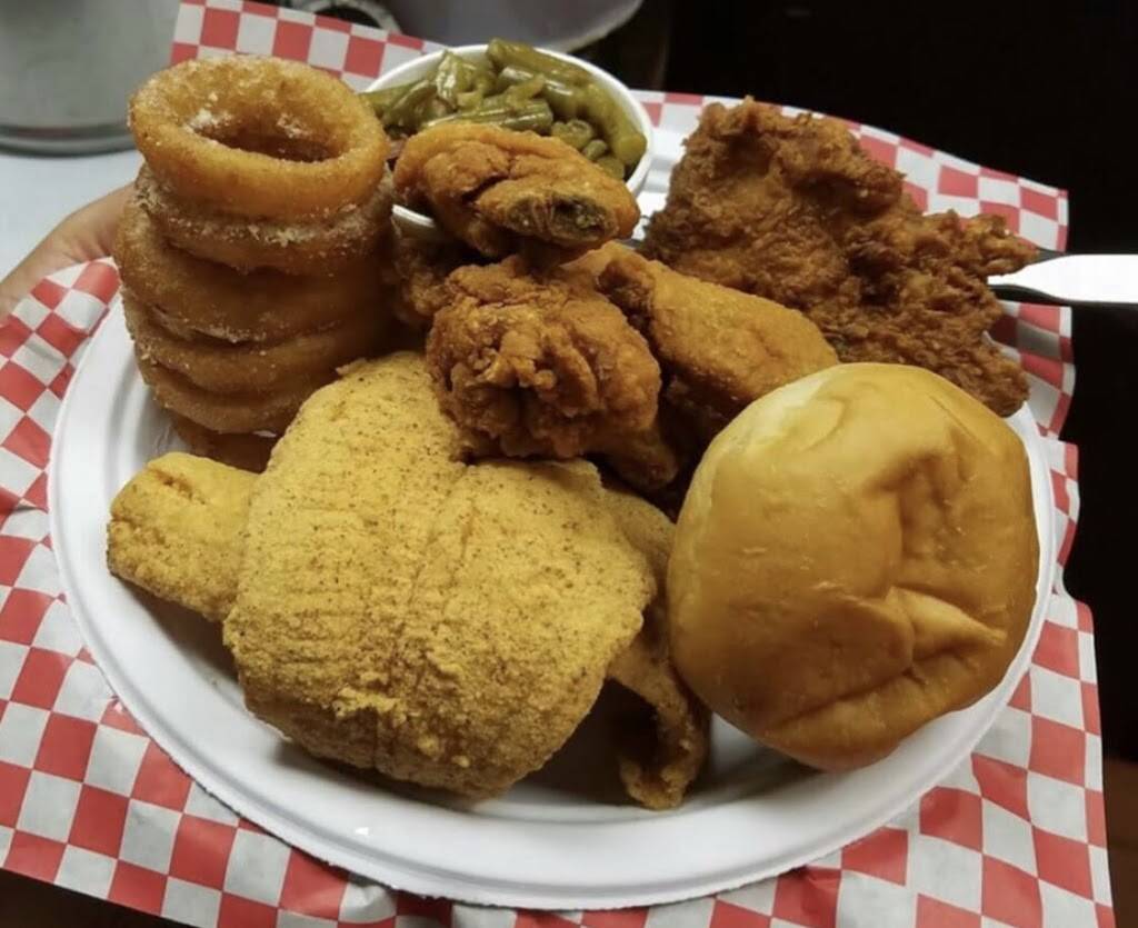 Alleana’s Southern Kitchen | restaurant | 119 Sparkleberry Ln, Columbia, SC 29229, USA | 8037085451 OR +1 803-708-5451