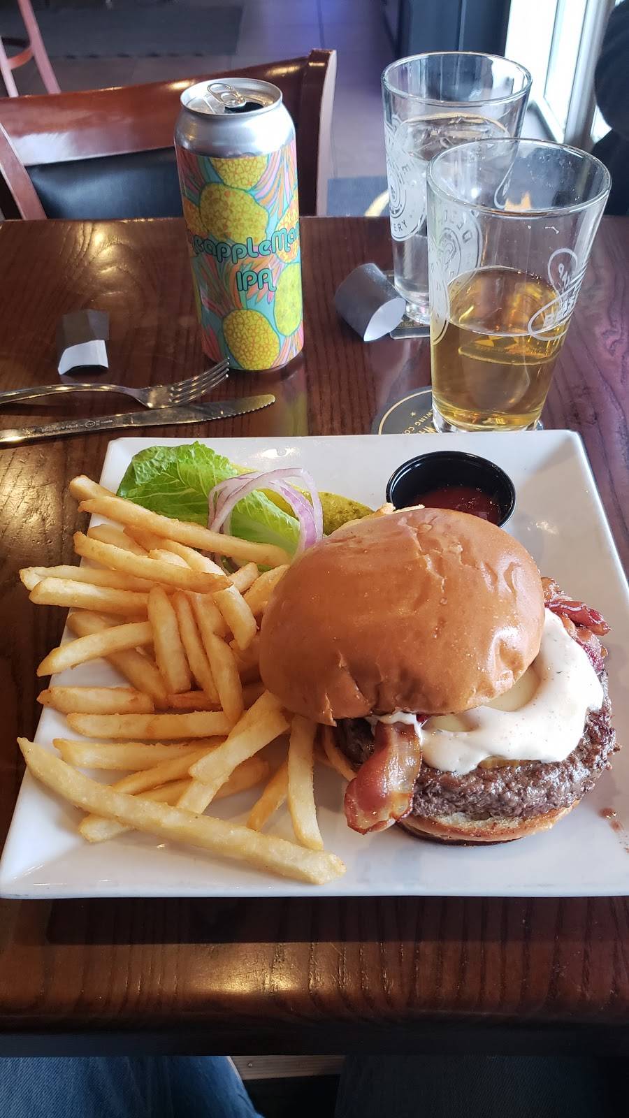 The Brass Tap | restaurant | 7808 W Layton Ave, Greenfield, WI 53220, USA | 4143014054 OR +1 414-301-4054