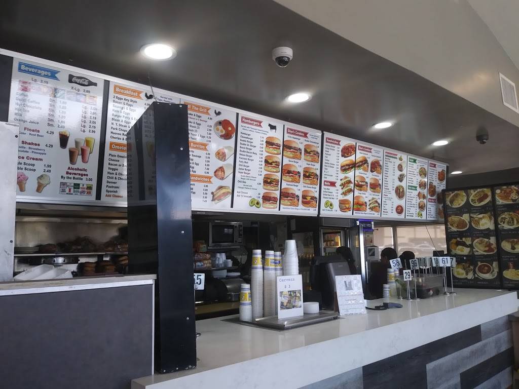 Dinos Burgers | restaurant | 2217 W 1st St, Santa Ana, CA 92703, USA | 7145428927 OR +1 714-542-8927