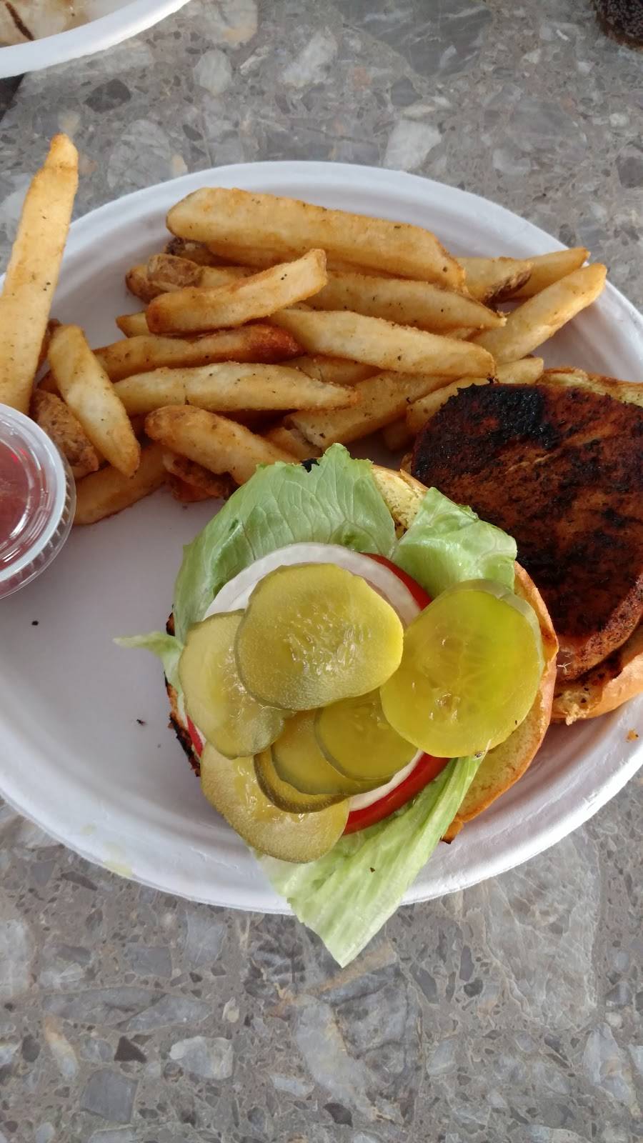 Red Eyes Dock Bar | restaurant | 428 Kent Narrow Way N, Grasonville, MD 21638, USA | 4108273937 OR +1 410-827-3937