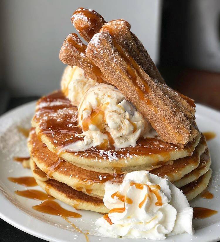 Brownstone Pancake Factory | restaurant | 860 River Rd, Edgewater, NJ 07020, USA | 2019454800 OR +1 201-945-4800