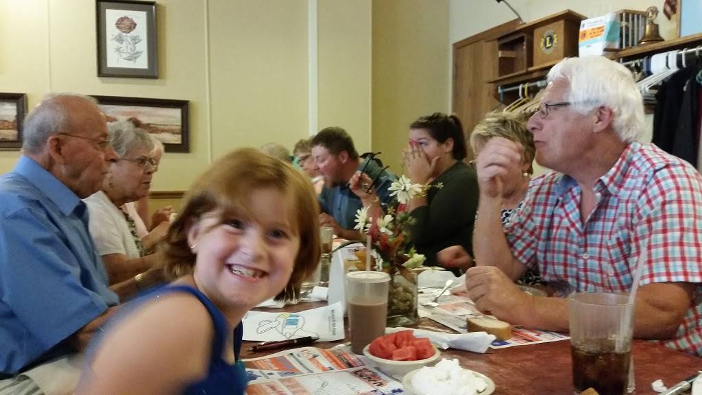 Manor Restaurant | restaurant | 753 S Wooster Ave, Strasburg, OH 44680, USA | 3308789809 OR +1 330-878-9809