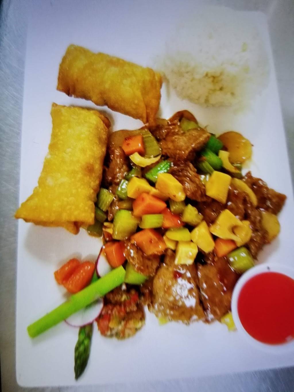 Empire Wok | restaurant | 400 Oaks Crossing, Plainwell, MI 49080, USA | 2696852838 OR +1 269-685-2838