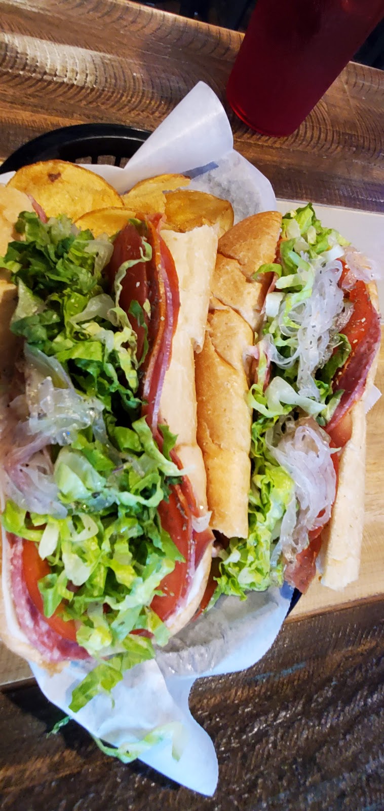 The Sloop | restaurant | 103 W Canal Dr, Gulf Shores, AL 36542, USA | 2515001007 OR +1 251-500-1007