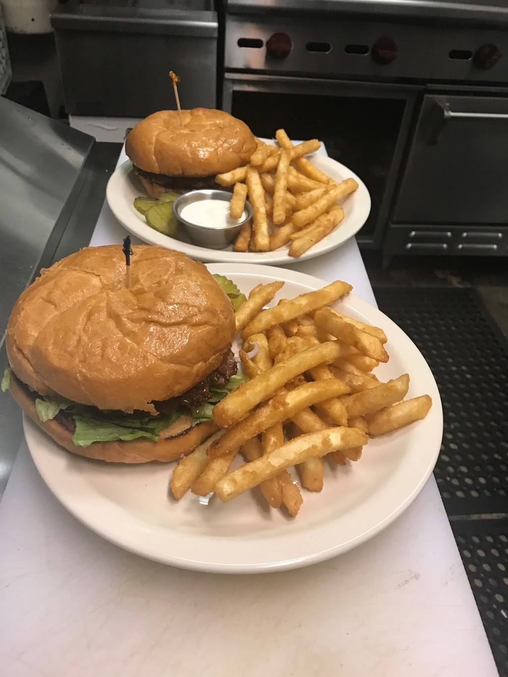 Ickabods Bar & Grill | restaurant | 12475 SW 1st St, Beaverton, OR 97005, USA | 5036460222 OR +1 503-646-0222