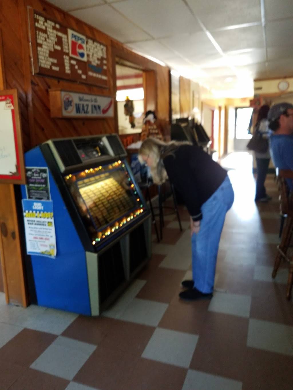 Lone Rock Bistro and Taproom | restaurant | 234 S Oak St, Lone Rock, WI 53556, USA | 6085832086 OR +1 608-583-2086