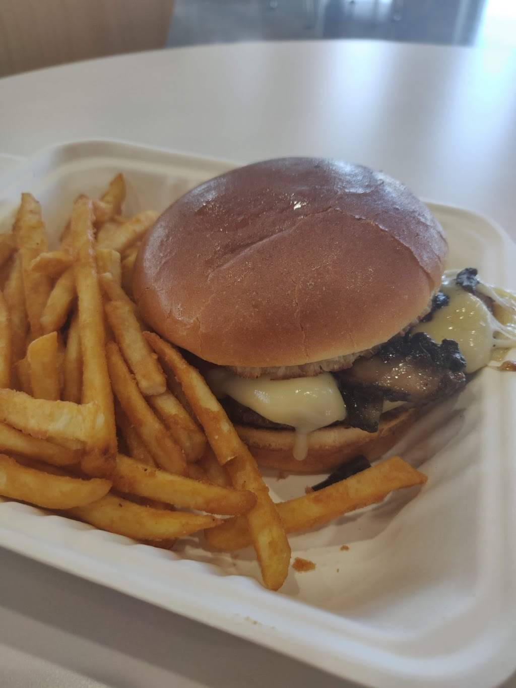 Elevate Food Hall | restaurant | 100 S Washington Ave, Minneapolis, MN 55401, USA | 7634640743 OR +1 763-464-0743