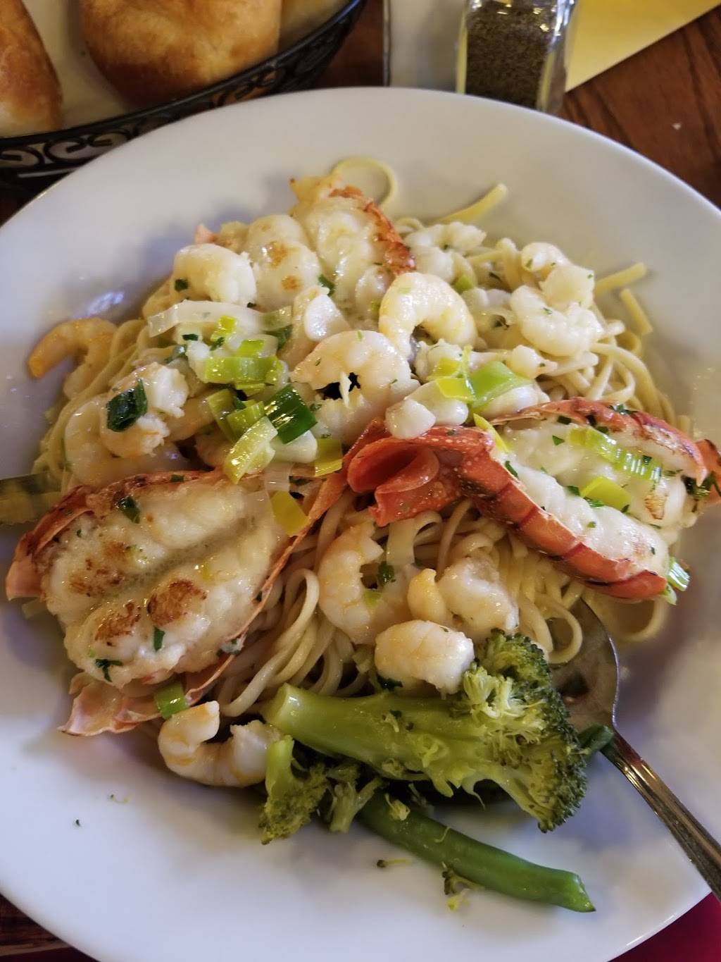 Chateau of Spain Restaurant | restaurant | 11 Franklin St, Newark, NJ 07102, USA | 9736243346 OR +1 973-624-3346