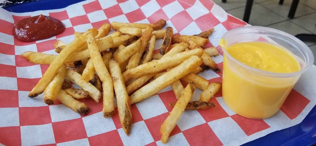 Home Run Burgers & Fries | restaurant | in front of Stonybrook theater, 2723 S Hurstbourne Pkwy, Louisville, KY 40220, USA | 5024097004 OR +1 502-409-7004