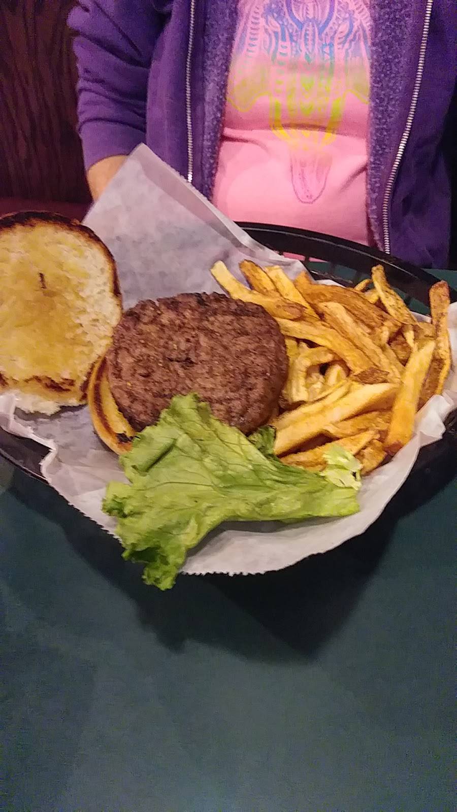 Amen Corner | restaurant | 20 W Main St SE, Girard, OH 44420, USA | 3305455694 OR +1 330-545-5694