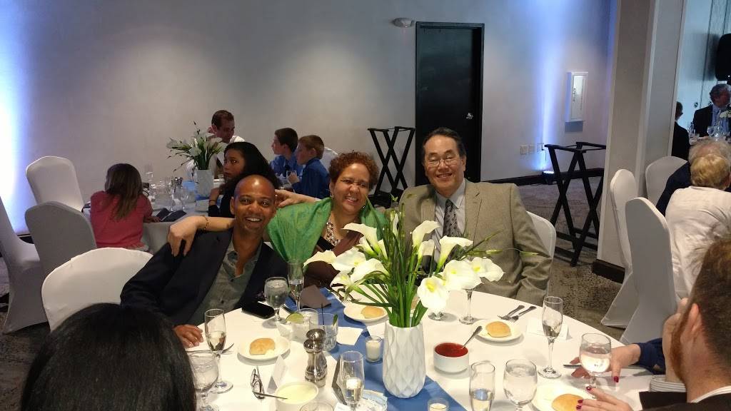 Anchorage Restaurant | restaurant | 4700 N Port Washington Rd, Milwaukee, WI 53212, USA | 4149624710 OR +1 414-962-4710