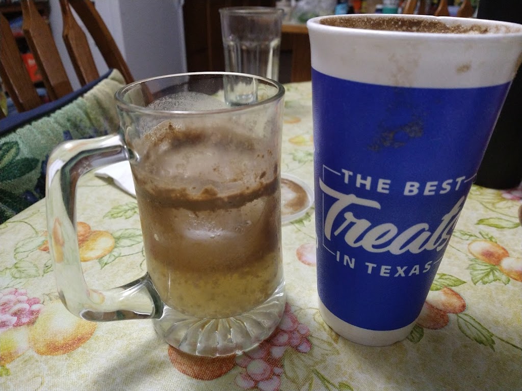 Dairy Queen | restaurant | 1102 US-60, Friona, TX 79035, USA | 8062470916 OR +1 806-247-0916