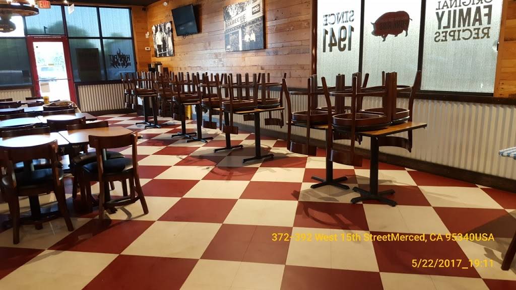 Dickeys Barbecue Pit | restaurant | 1459 Martin Luther King Jr Way, Merced, CA 95340, USA | 2092305089 OR +1 209-230-5089