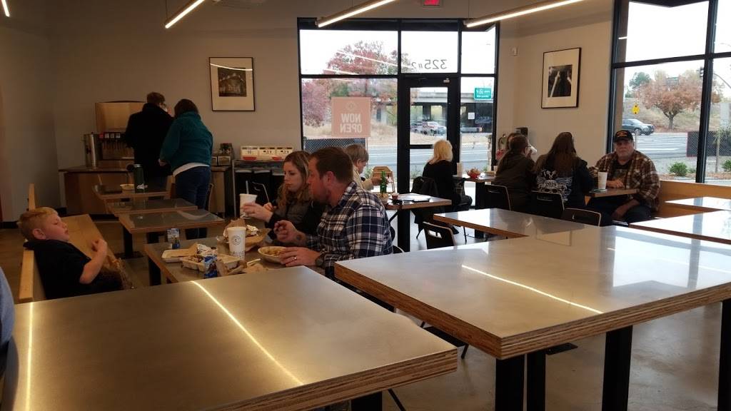 Chipotle Mexican Grill | restaurant | 325 Oroville Dam Blvd E Suite 2, Oroville, CA 95965, USA | 5304035210 OR +1 530-403-5210