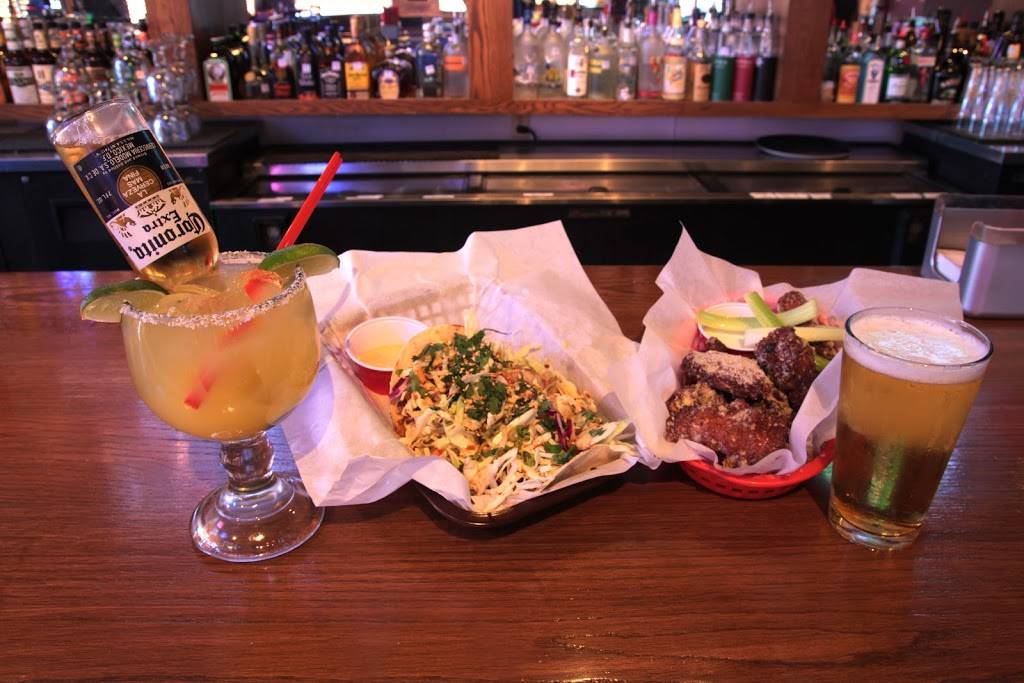 Brew Sports Pub West | restaurant | 8041 N Mesa St, El Paso, TX 79932, USA | 9158420717 OR +1 915-842-0717