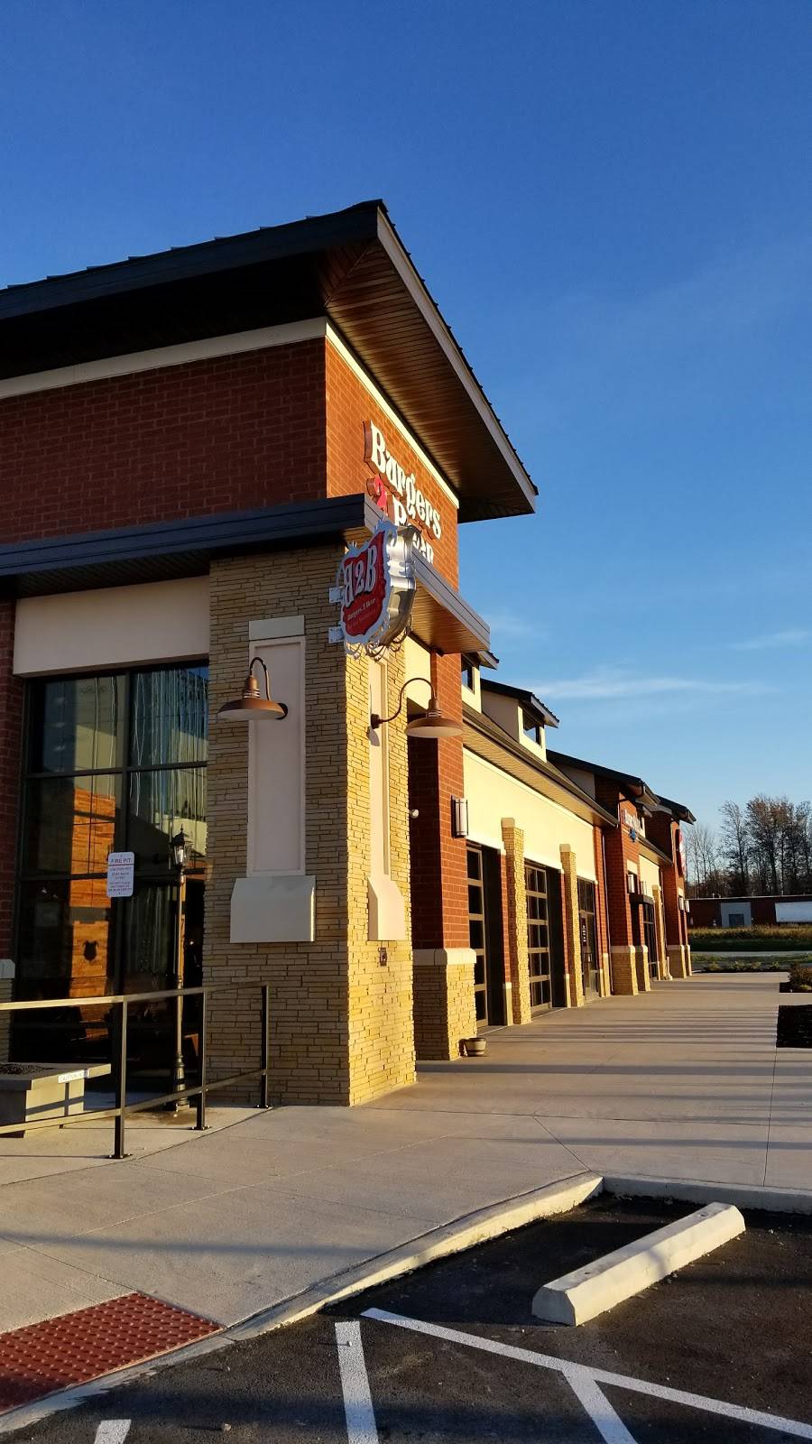 B2B Burgers 2 Beer Concord | restaurant | 7669 Crile Rd, Painesville, OH 44077, USA | 4407548701 OR +1 440-754-8701