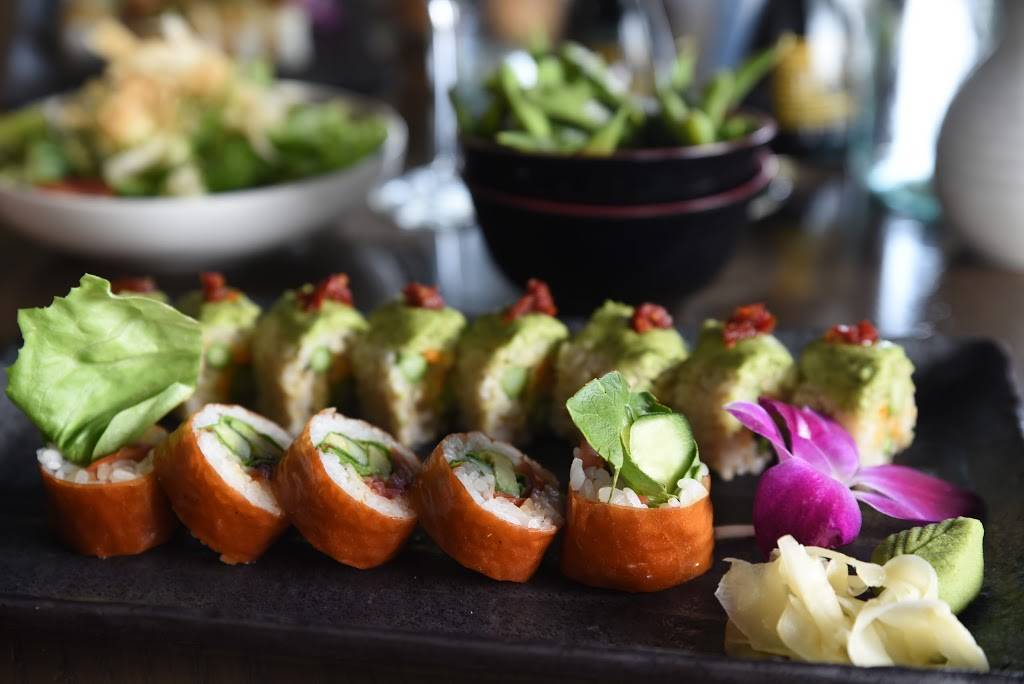 Blue Sushi Sake Grill | restaurant | 2721 E 86th St STE 100, Indianapolis, IN 46240, USA | 3174893151 OR +1 317-489-3151