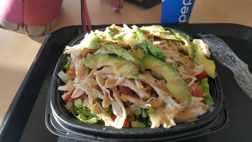 Chicks n Salsa | restaurant | 874 Roosevelt Rd, Glen Ellyn, IL 60137, USA | 6307901100 OR +1 630-790-1100