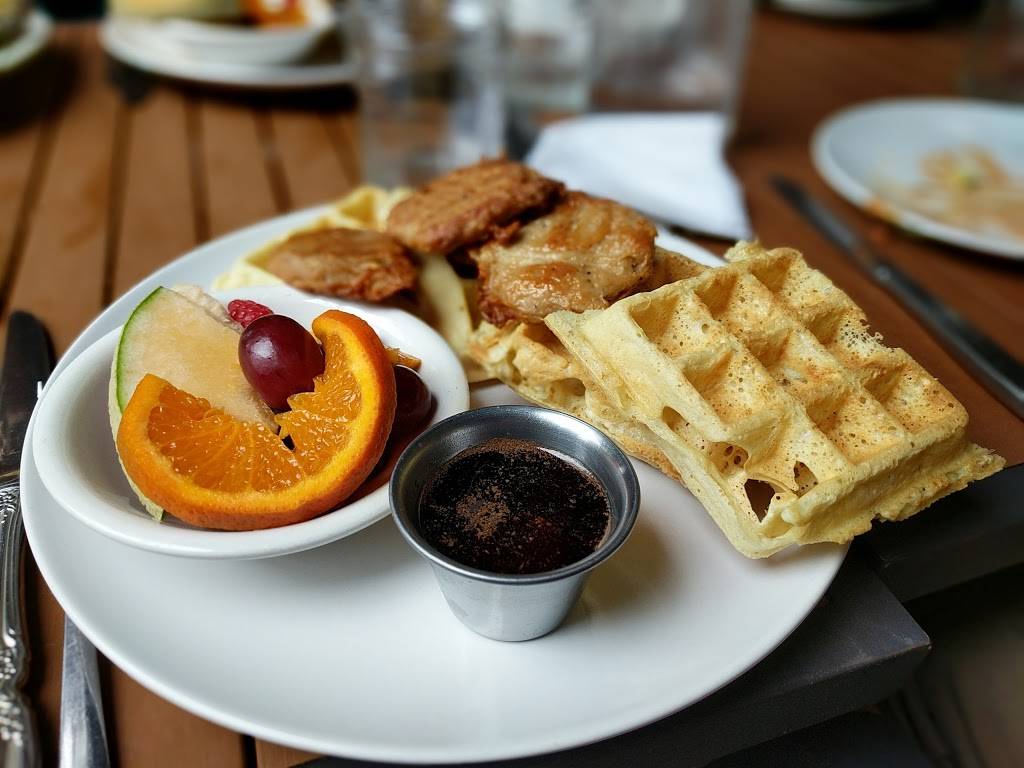 Cashew | restaurant | 149 River St, Chattanooga, TN 37402, USA | 4233555486 OR +1 423-355-5486