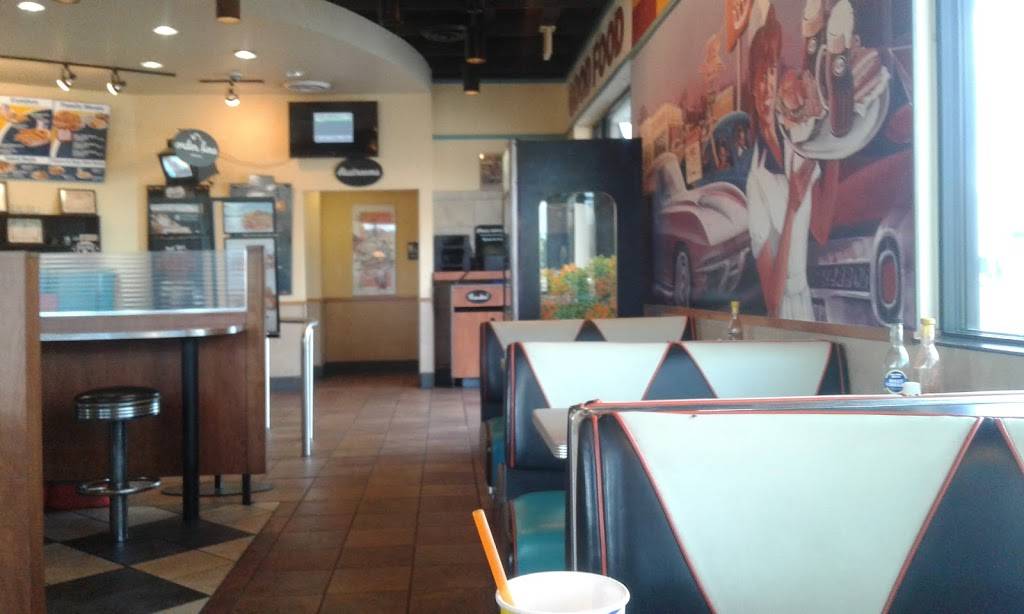 Long John Silvers | restaurant | 2741 SW 29th St, Oklahoma City, OK 73119, USA | 4056326102 OR +1 405-632-6102