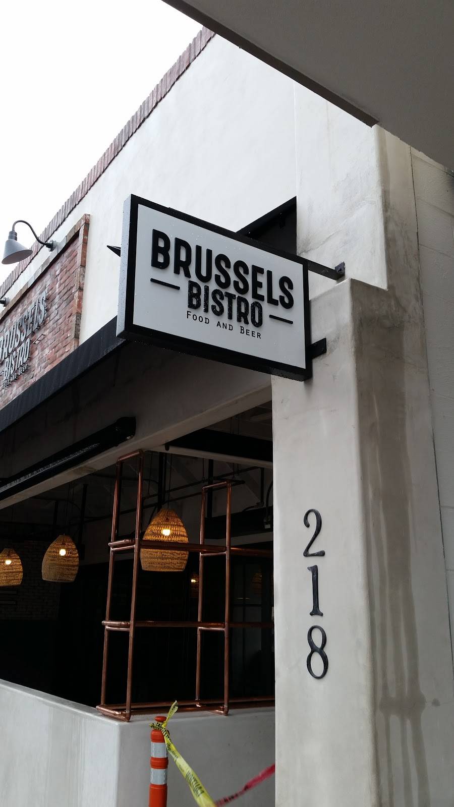 Brussels Bistro | restaurant | 218 Avenida Del Mar, San Clemente, CA 92672, USA | 9492188489 OR +1 949-218-8489