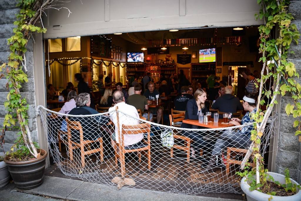 Boundary Bay Brewery & Bistro | restaurant | 1107 Railroad Ave, Bellingham, WA 98225, USA | 3606475593 OR +1 360-647-5593