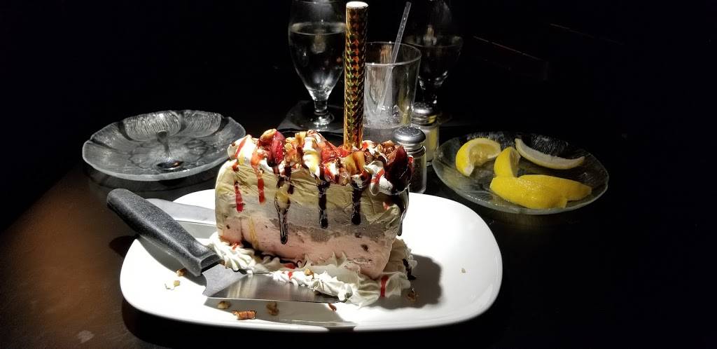 Martinis Grille | restaurant | 610 N 4th St #400, Burlington, IA 52601, USA | 3197526262 OR +1 319-752-6262