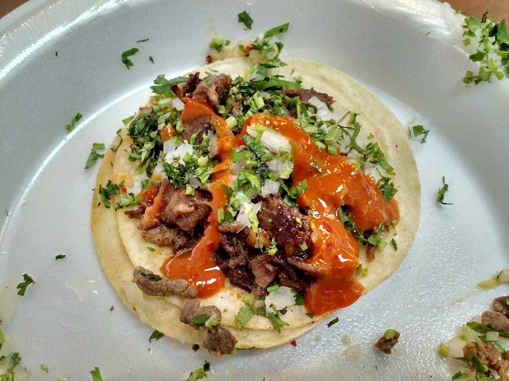 Tacos La Banqueta Puro D.F. | restaurant | 7233 Gaston Ave, Dallas, TX 75214, USA | 2143244445 OR +1 214-324-4445