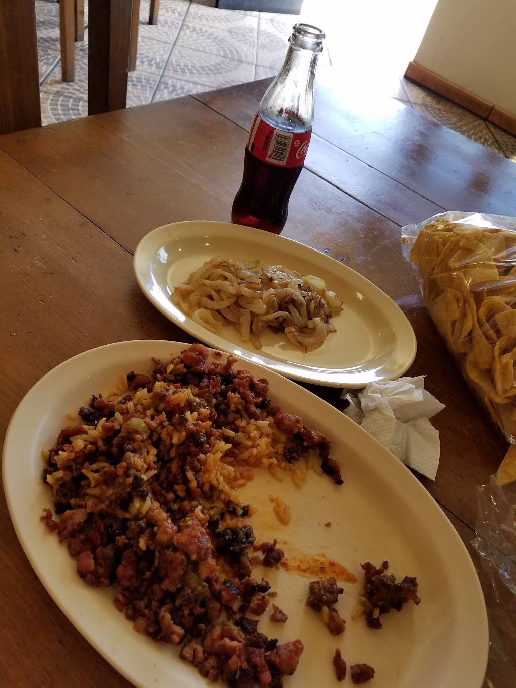 La Rosa De Michoacan Taqueria | restaurant | 165 N Hayes Ave, Oxnard, CA 93030, USA | 8054835621 OR +1 805-483-5621