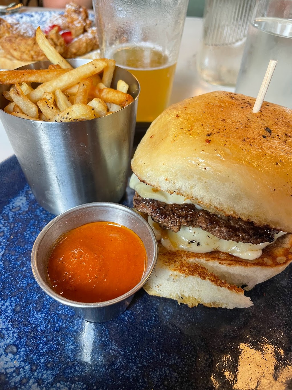 SoLou | restaurant | 7246 Perkins Rd, Baton Rouge, LA 70808, USA | 2252567070 OR +1 225-256-7070