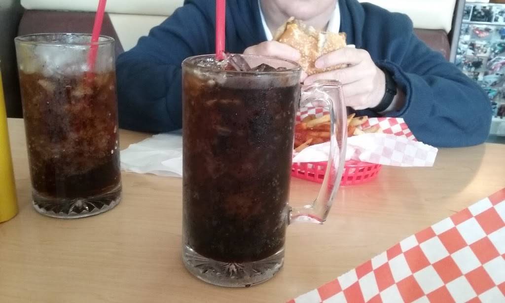 Pattys Burgers | restaurant | 5615 S Tacoma Way, Tacoma, WA 98409, USA | 2534740844 OR +1 253-474-0844