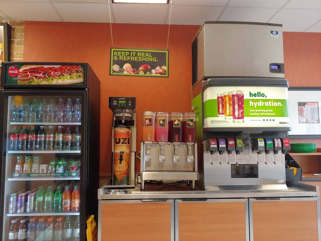 Subway Restaurants | restaurant | 268 Washington St, Wellesley, MA 02481, USA | 7812371000 OR +1 781-237-1000