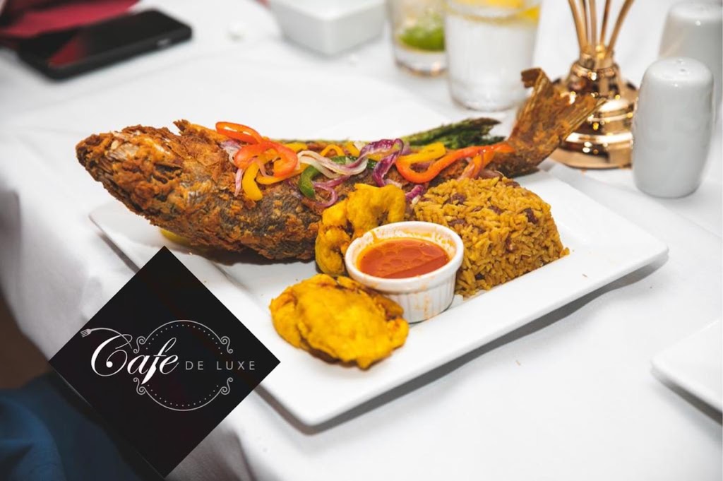 Cafe de luxe | restaurant | 12901 McGregor Blvd #23, Fort Myers, FL 33919, USA | 2396891370 OR +1 239-689-1370