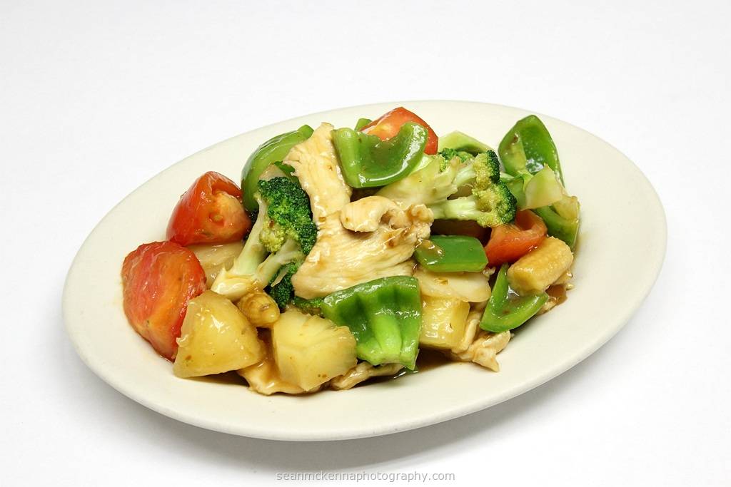 Vina Restaurant | restaurant | 756 Cleveland Ave S, St Paul, MN 55116, USA | 6516988408 OR +1 651-698-8408